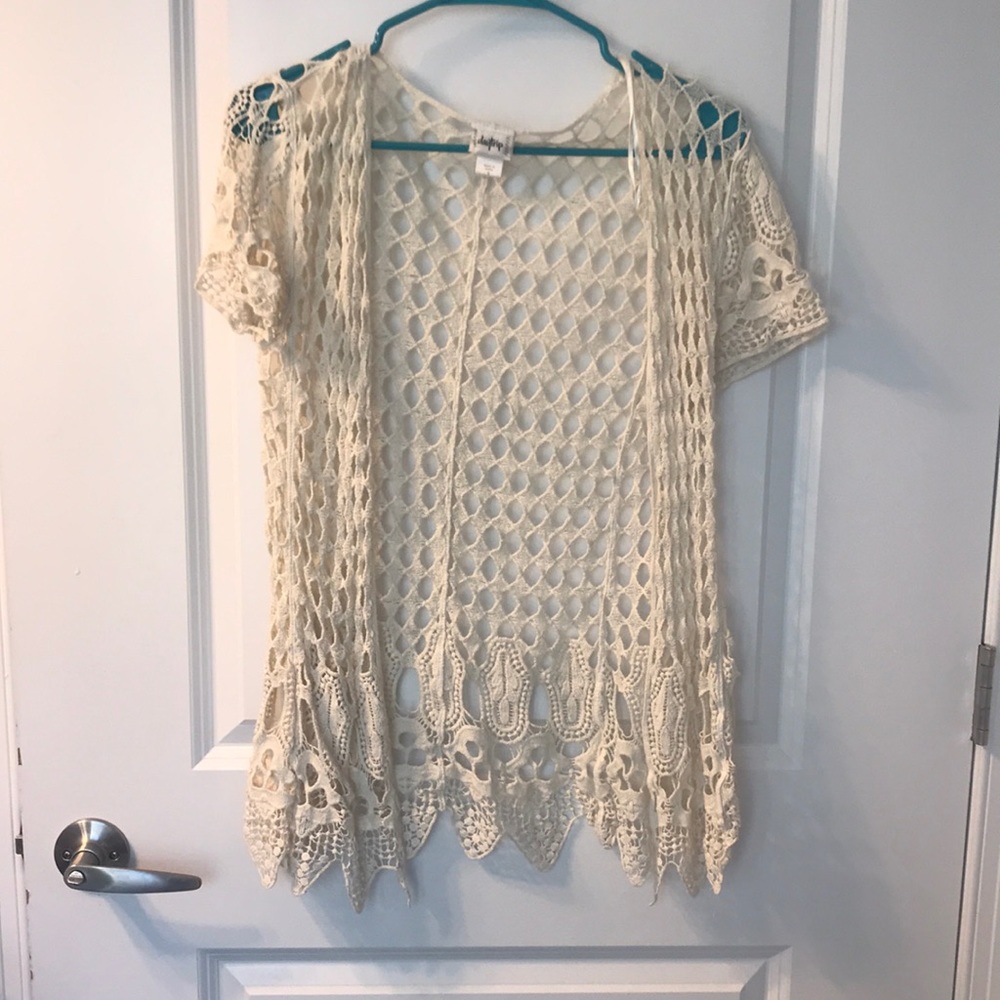 Lacy short Sleeve overlay!